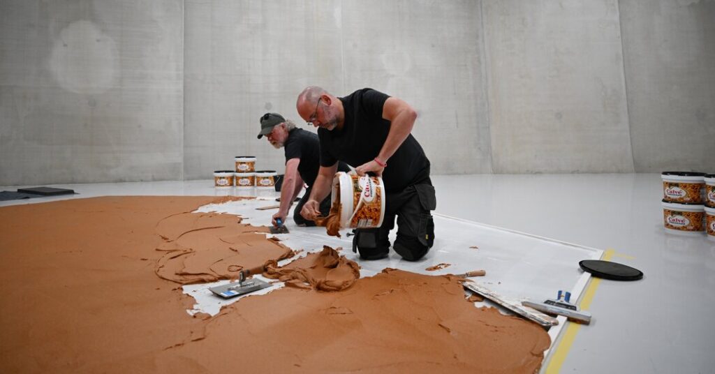 Museum Spreads 800 Pounds of Peanut Butter in Tribute to Dutch Artist