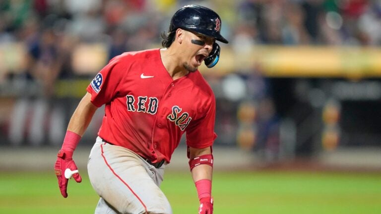Red Sox win 7th straight game just hours after landing in New York