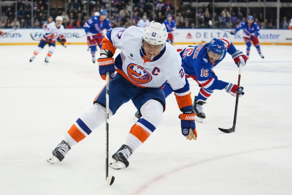 Why Armstrong went after Vincent Trocheck, Anders Lee