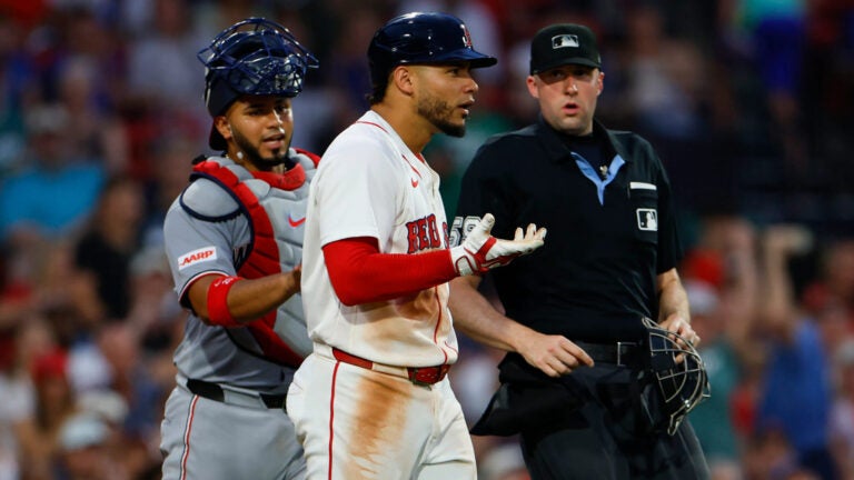 Willson Contreras apologizes for recent on-field confrontations