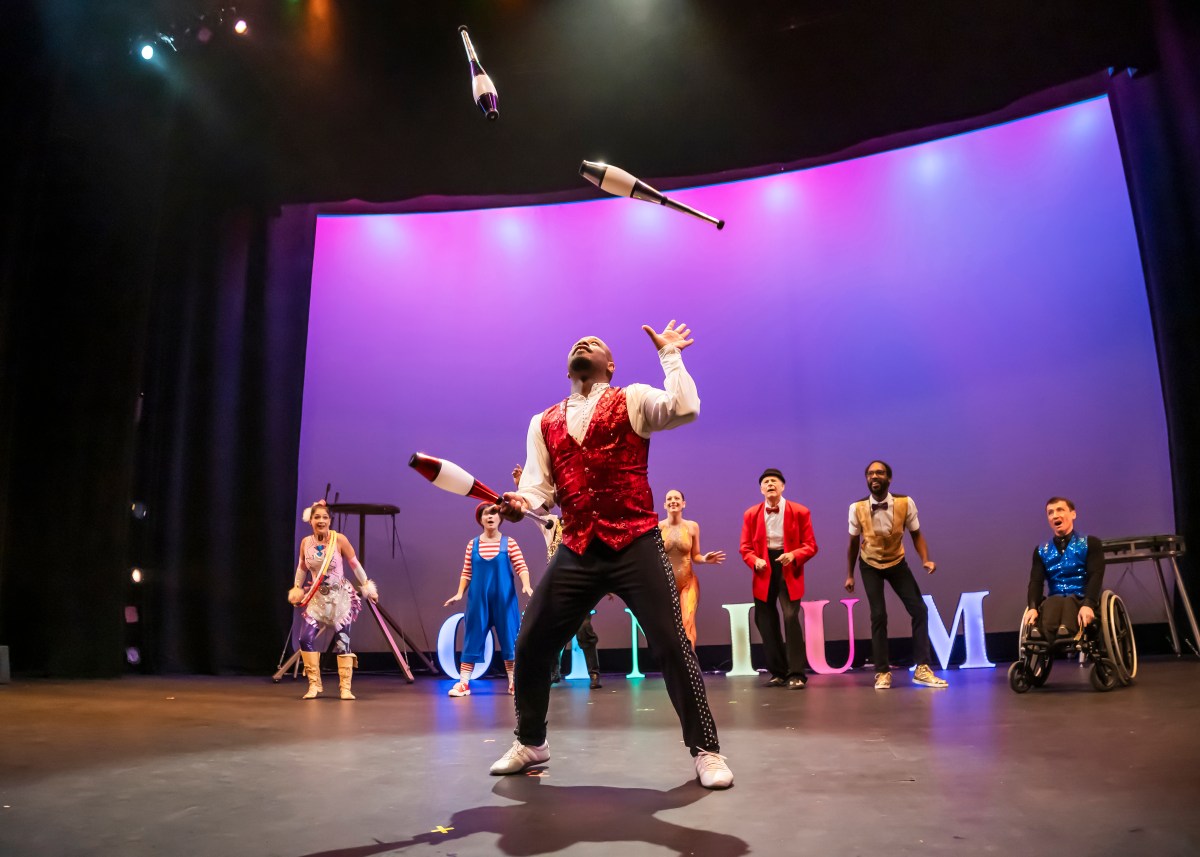 3 reasons you'll love this inclusive circus on August 15—get tickets now 2 ErmiyasJuggling 3 reasons you'll love this inclusive circus on August 15—get tickets now