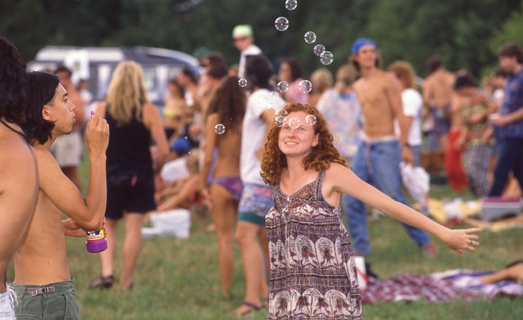 Happy Phish fans on Aug. 3, 1991 in Auburn. (Russ Dillingham/Staff Photographer)