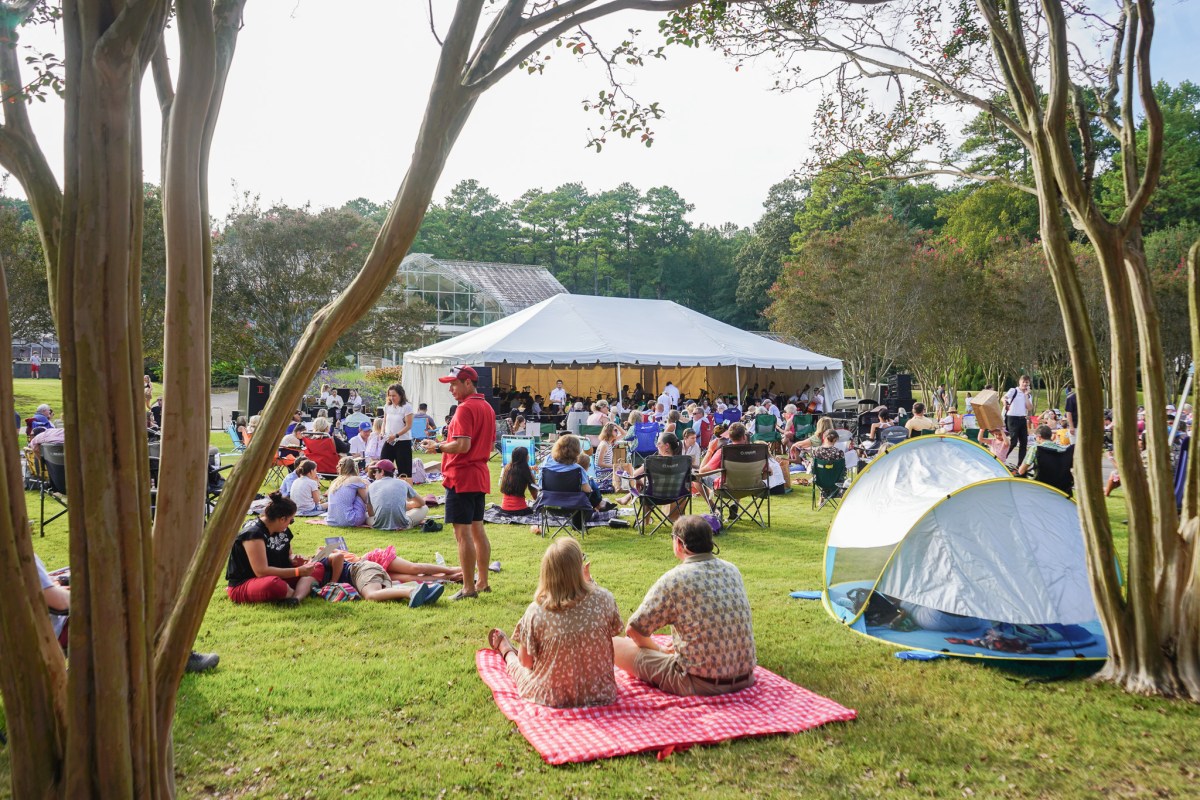 47 September Events: Birmingham Artwalk, Southbound Food Festival + more 7 people enjoying a spring concert outdoors