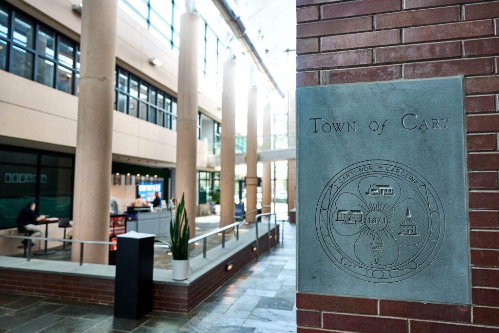 Cary clarifies rules around public comments