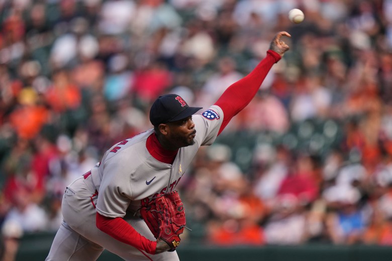 Red Sox celebrate Aroldis Chapman, who earned his 400th save Sunday