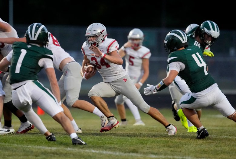 Here’s the 1st Varsity Maine football honor roll of 2026