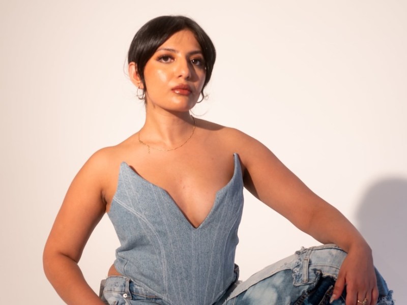 Comedian Gauri B brings her ‘Years in the Breaking’ tour to Orlando