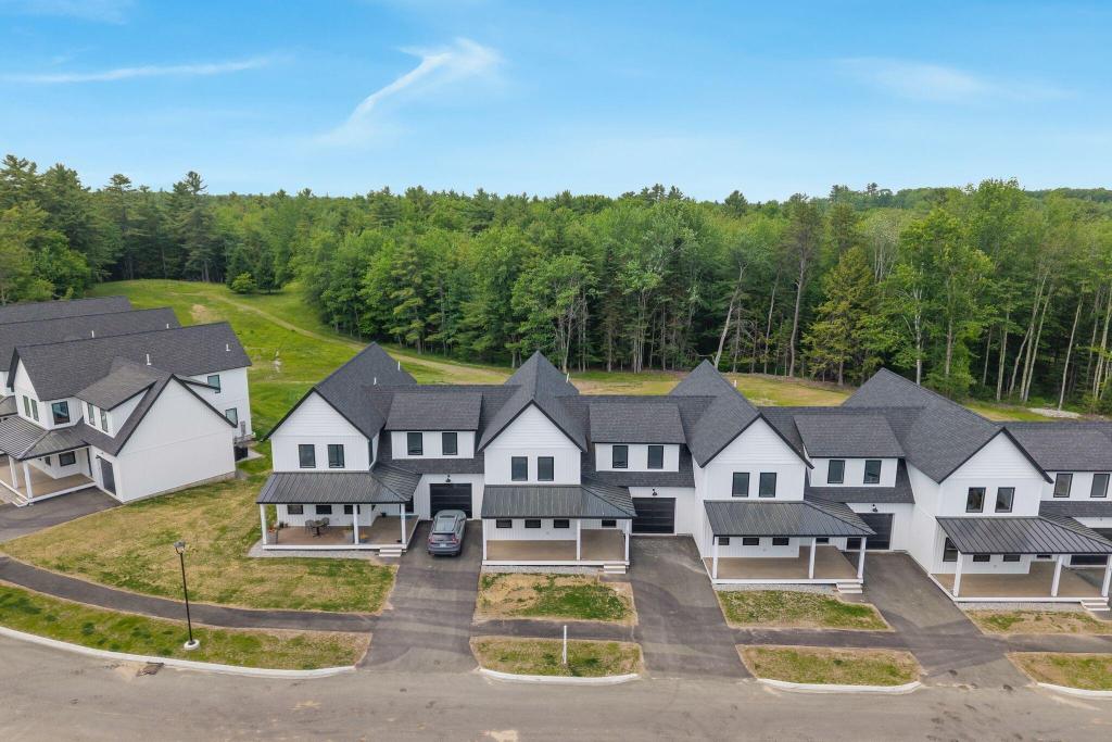 Seven homes remain at Fairway Commons — move in by Thanksgiving or take time to customize