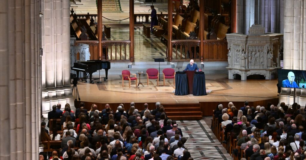 LDS President Dallin Oaks’ views on Constitution and compromise win wide approval, even outside his church