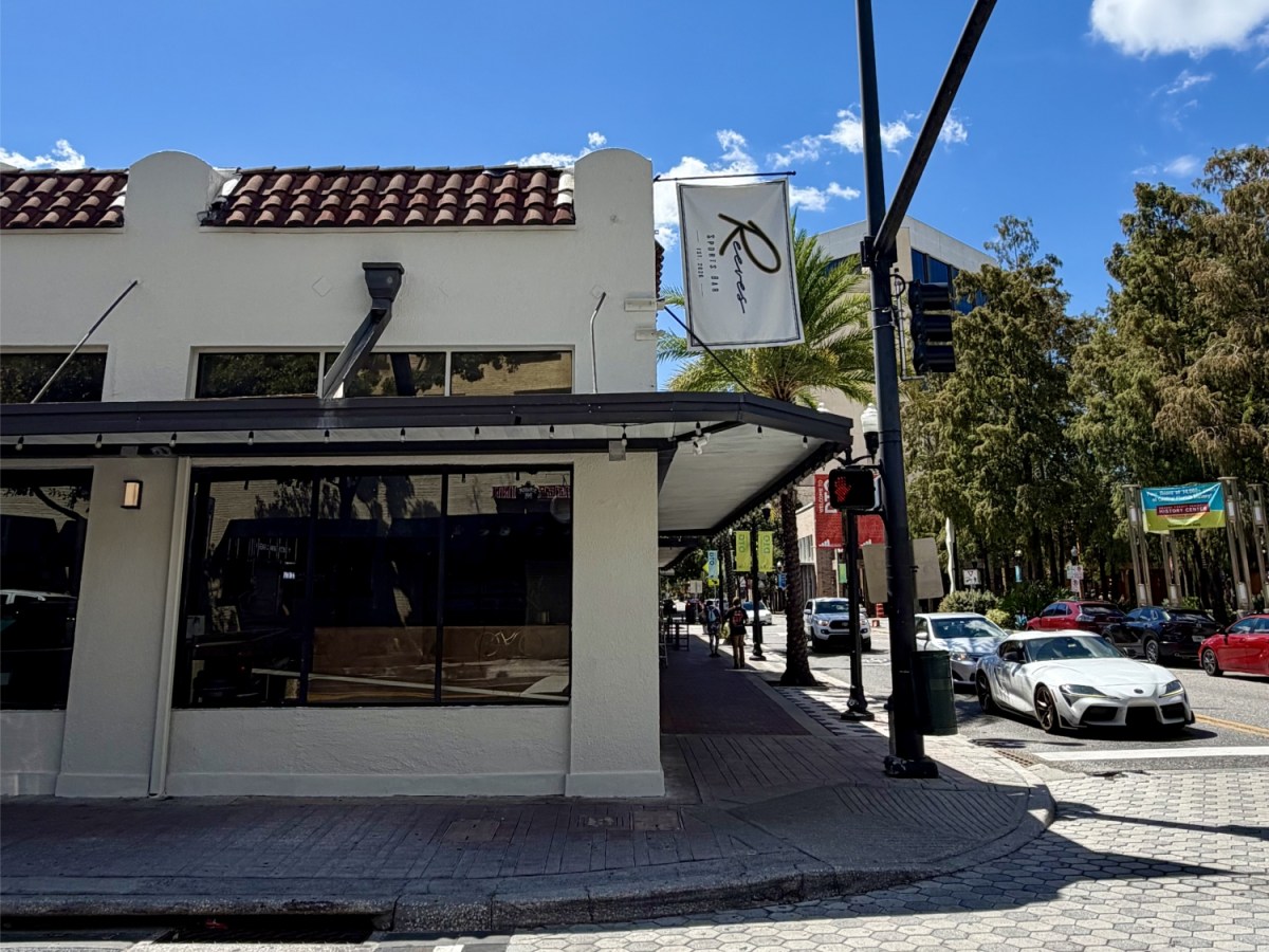 Reeves Sports Bar brings craft cocktails, cheffy bar fare and a slice of history to the downtown core