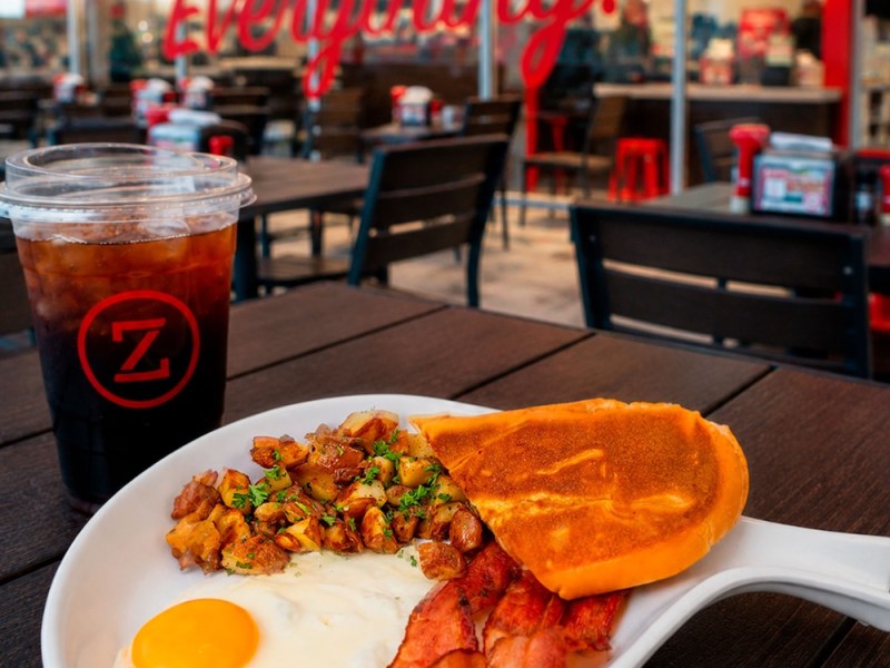 Zaza Cuban Comfort Food Brings ‘Buenos Everything’ to SoDo
