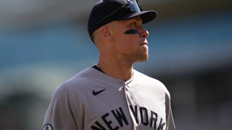Aaron Judge to miss time down the stretch with a right calf strain