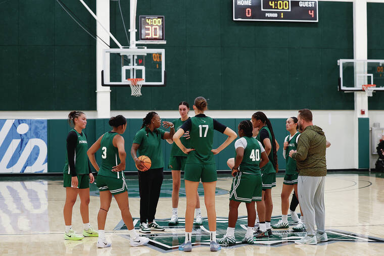 New Wahine basketball coach Mitchell approaches season with fresh perspective