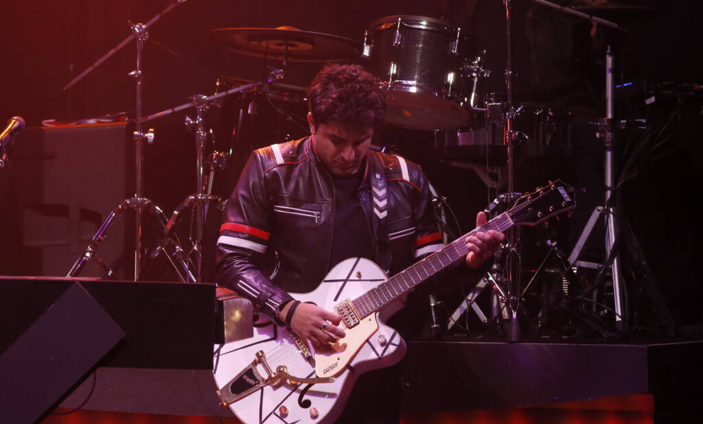 Guitarist/keyboadrist Vinny "Vin A" Adinolfi III of The Bronx Wanderers performs during his gra ...